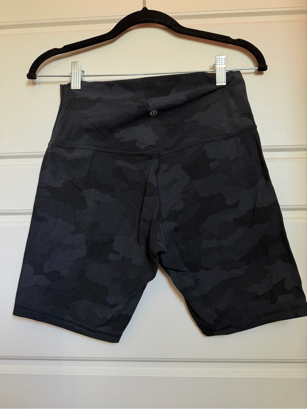 Lululemon Align high rise bike short - Picture 2 of 4